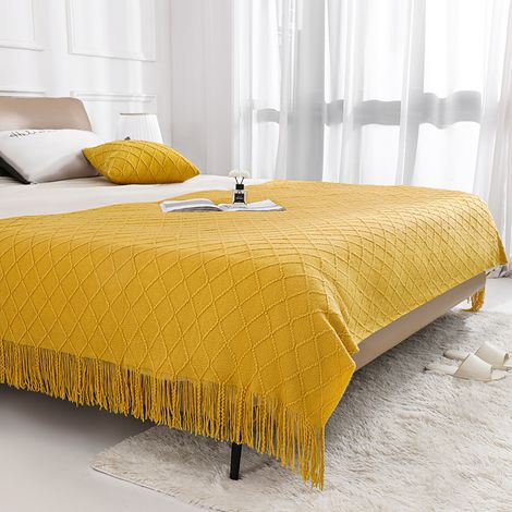 Couverture tricotée décorative – douce, chaude, confortable et légère – adaptée aux canapés, chaises ou lits – printemps/été – 127 cm x 152 cm – jaune moutarde (1/5)