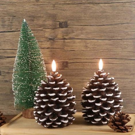 Lot de 2 bougies LED sans flamme en cire véritable avec mèche vacillante et pomme de pin - Finition marron craie - Bougies LED non parfumées pour décoration (1/5)