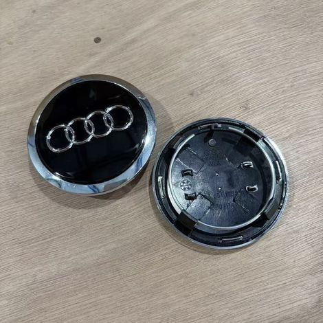 Lot de 4 Cache-Moyeux de Roue 69 mm pour Audi A4L A3 A6L Q2L Q3 Q5L, Emblème Central de Jante Automobile, Capuchons de Roue Décoratifs, 4 Pièces Noir (1/2)
