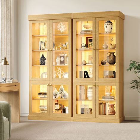 Vitrine moderne autoportante avec éclairage LED intégré, meuble en verre sécurisé, rangement intérieur optimisé et système anti-chute stable, sûr et adaptable pour salon, brun naturel. (1/5)