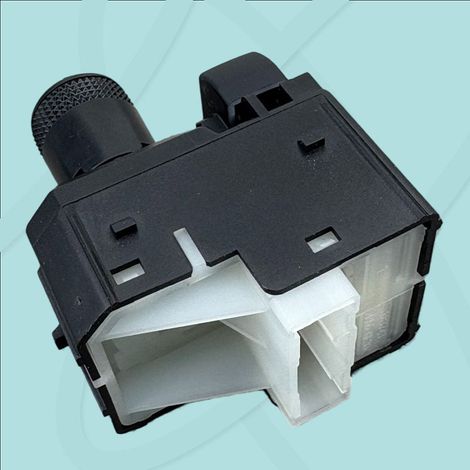 84872-47050 is a reversing mirror adjustment switch for Toyota Camry, Prius, and Alphard. (1/4)