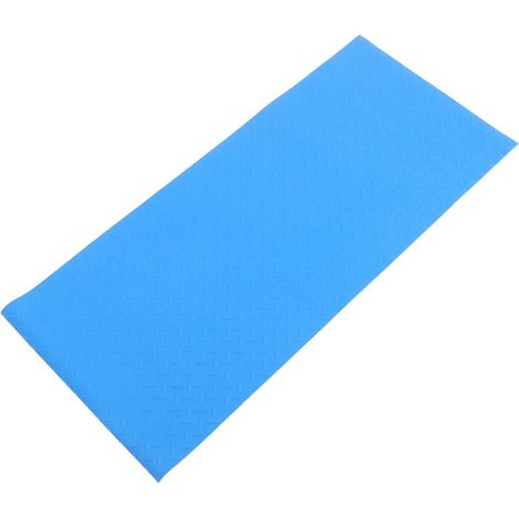 Non-slip PVC mat, UV resistant, secure protection for outdoor pool ladders, pool steps, and floors. (1/5)