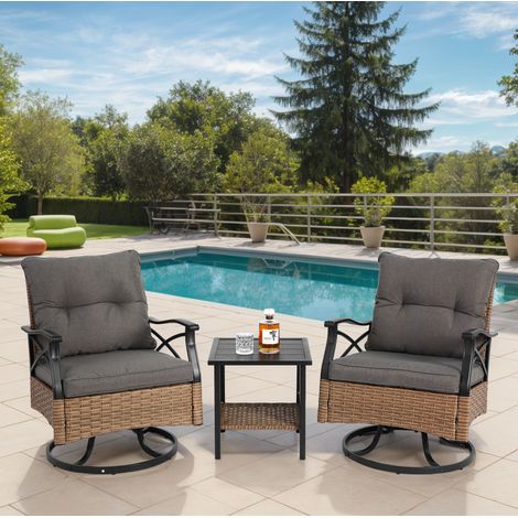 Dreiteiliges Gartenmöbel-Set aus Stahl und PE-Rattan in Braun/Grau, mit 2 drehbaren Schaukelstühlen und Beistelltisch (1/5)