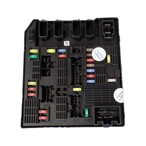 [PRODUIT D'OCCASION] Boite A Fusibles RENAULT Megane ♻️ Ref Oe. Usmjr95scenic3 - Garantie à vie (1/5)