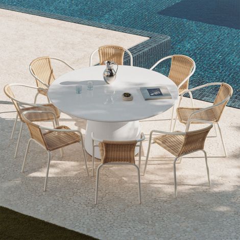 SKLUM Runder Esstisch Ø150 cm aus Zement Numira und 8 stapelbare Gartenstühle aus Stahl und synthetischem Rattan Kalymana                                    (1/5)