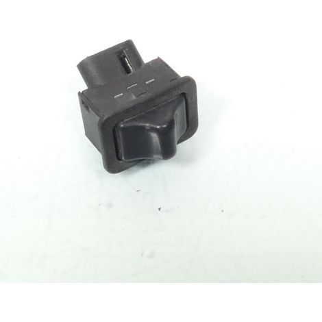 [PRODUIT D'OCCASION] Bouton de clignotants origine pour scooter Piaggio 50 Typhoon (1/4)