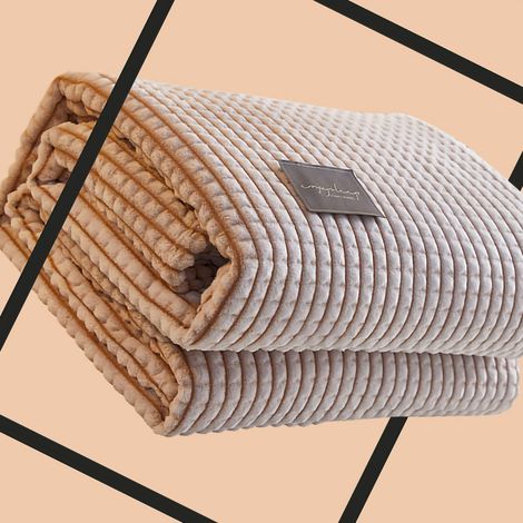 Couverture en laine de lait pour sieste au bureau, jeté en flanelle corail, couverture individuelle pour canapé, dessus de lit en tissu éponge, couverture d'air conditionné à motif découpé, beige 180x (1/3)