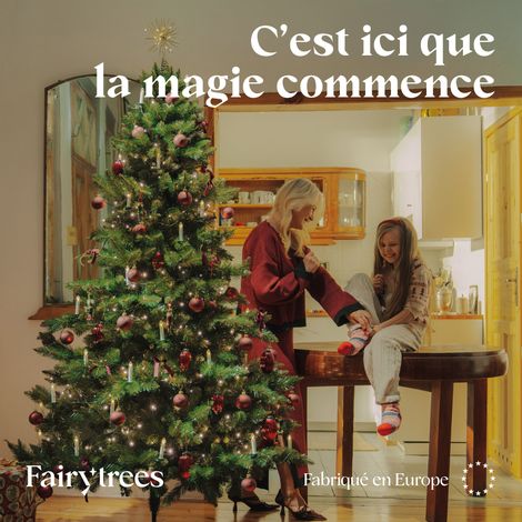 Sapin de Noël artificiel 220 cm Nordmann vert – Forme classique avec branches denses – Pied en bois – Fabriqué en Europe – Fairytrees