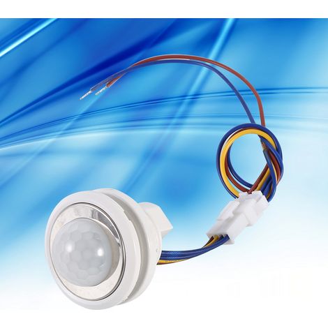 LED-Lampe mit automatischem Infrarot-Bewegungsmelder, zur Wand- oder Deckenmontage. (1/5)