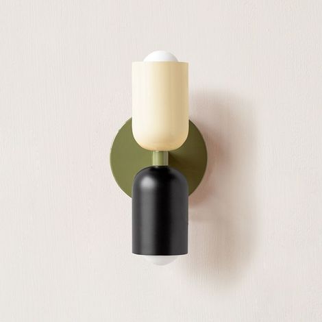 Applique murale vintage scandinave – Lampe de couloir créative en crème et noir, design nordique élégant avec base verte, idéale comme lampe de chevet double ou éclairage d’ambiance