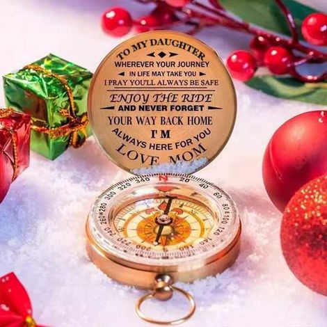 As shown in the photo: Mother to son Materials: Metal + Plastic Christmas gift: Multifunctional compass for outdoor use. (1/5)