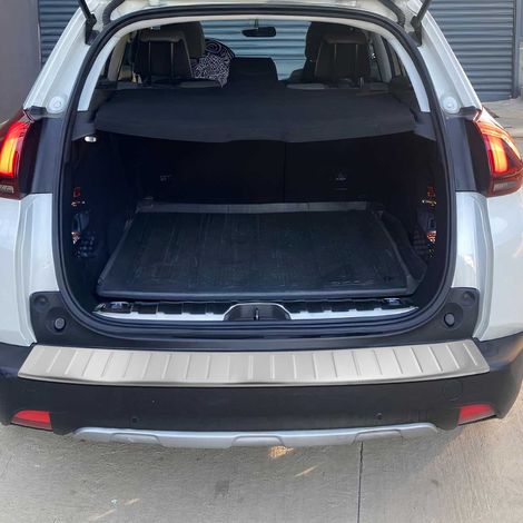 Protection Seuil de Pare-Chocs arrière - Compatible avec Peugeot 2008 2017-2019 - Couverture de Seuil de Coffre - Bande Seuil de Chargement - Style élégant - en Acier INOX Chromé Brossé (1/5)