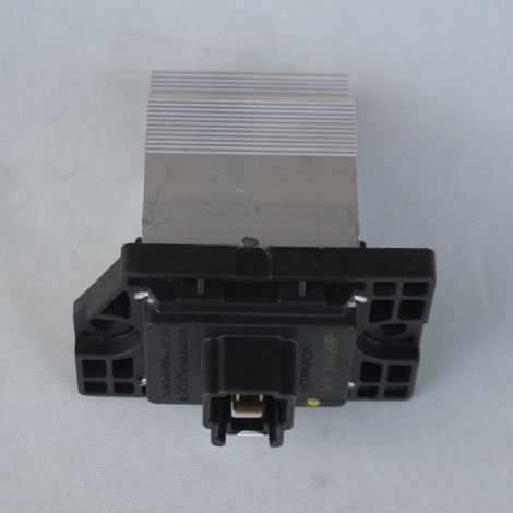 972353K100 and 97235-3K100 are suitable for Hyundai and Kia heating resistors and air conditioners. (1/5)