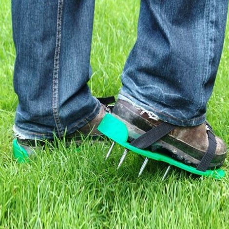 Chaussures aératrices de jardin, de pelouse et de gazon, sandales à pointes pour l'aération du sol (1/5)