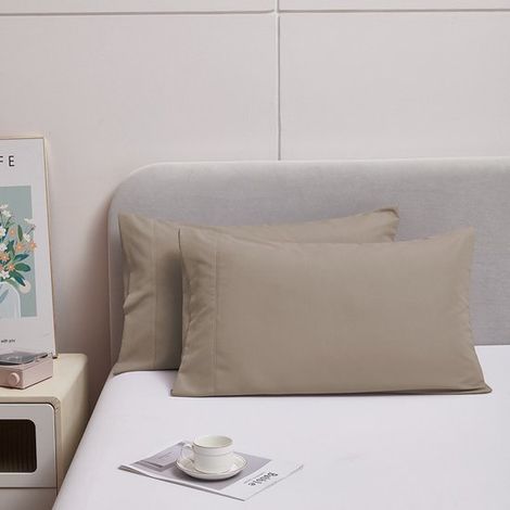 Taie d'oreiller 50 x 76 cm - Lot de 2 - Microfibre brossée - pour plus de douceur et de chaleur - Fermeture portefeuille - Coloris camel (1/5)