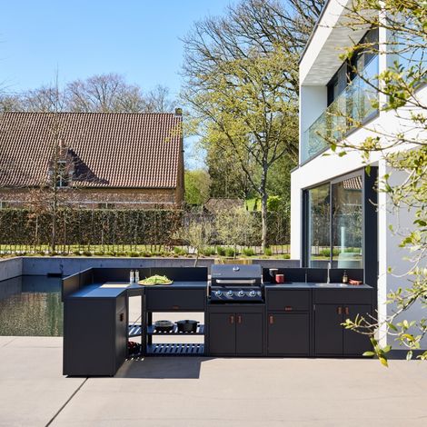 Cuisine extérieure 6 modules acier avec barbecue gaz 4 brûleurs noir - Thira + Grimaud (1/5)