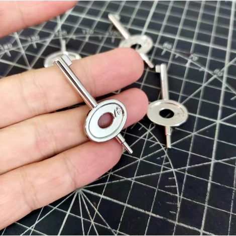 Eisenwarenzubehör, Schlüssel, Schlüsselrohlinge aus Zinklegierung, Schmuck, Anhänger, Spielzeug, Schlösser, kleine Schlüssel, Taschen, Vorhängeschlösser, Schlüssel (1/5)