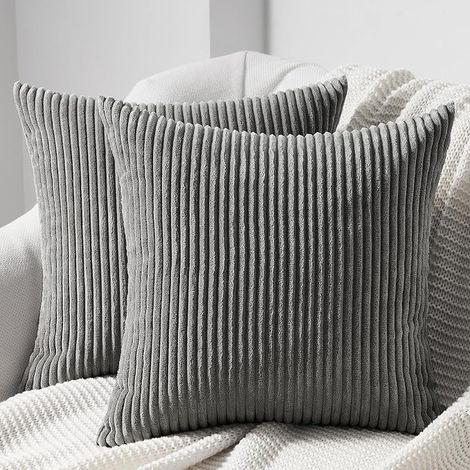 Lot de 2 Housses de Coussin Velours Gris Foncé Côtelé, 45x45cm, Super Doux et Élégantes pour Canapé, Lit ou Fauteuil (1/5)