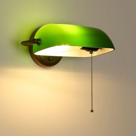 Aplique de pared vintage E27 60 W con pantalla verde en latón envejecido, montaje robusto para oficinas y salones retro