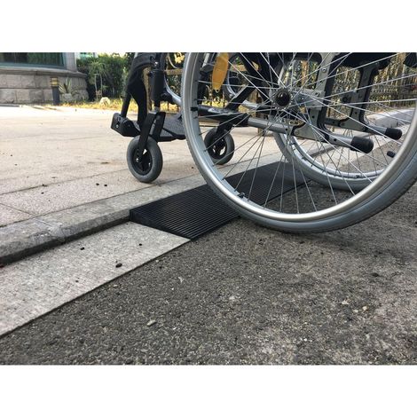 Rampes seuil en caoutchouc - 44 x 250 mm