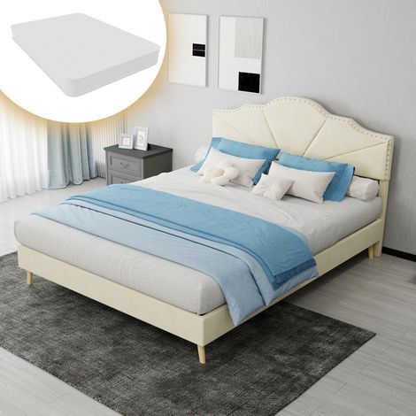 Bett modern gepolstert beige 140x200 cm mit geometrischem Kopfteil, Lattenrost und Matratze inklusive