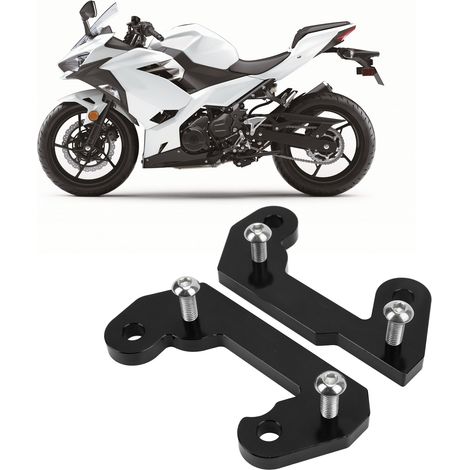 Motorradmodifikation: Höhere und nach hinten versetzte Fußrasten. Kawasaki Japan 400 2018–2021, Schwarz. (1/5)