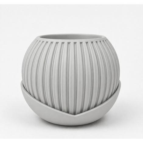 Maceta gris a rayas con un platillo decorativo moderno. (1/3)