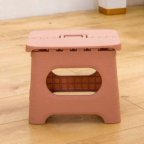 Grand tabouret pliable, multifonctionnel et robuste, idéal pour la cuisine et les enfants. (1/2)
