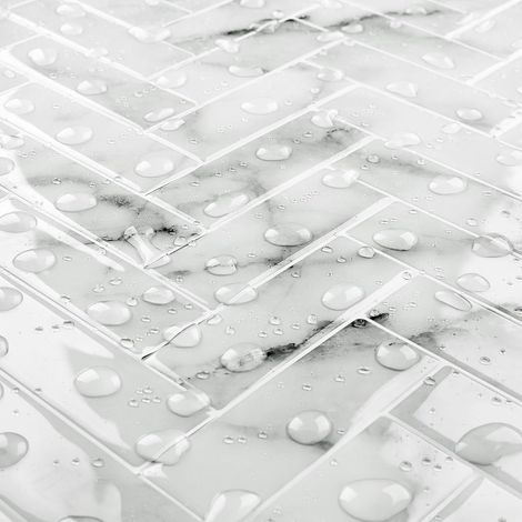Adhesive pour Cuisine Marbre Blanc 3D Effet Chevrons Carrelage Adhesif Mural Salle de Bain Marbre Gris Clair 30x30CM Dalle PVC Adhesive Murale Salle de Bain WC Cheminée, 4 Dalles (1/5)
