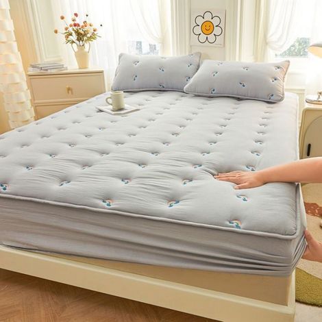 Ensemble de trois pièces de drap-housse matelassé en coton lavé teint en fil de coton brodé, protège-matelas simple et double (1/2)