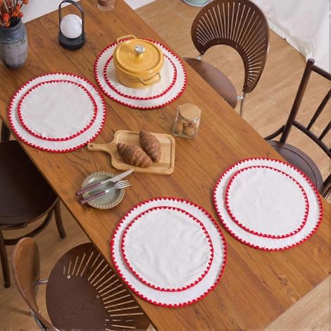 Lot de 3 sets de table ronds, unis, brodés et isolants thermiques, dimensions 32-45 cm, pour la décoration de table.