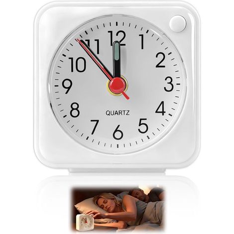 Reloj despertador analógico silencioso para viajes,pequeño reloj de escritorio con tictac,reloj de mesilla silencioso en color blanco (1/5)