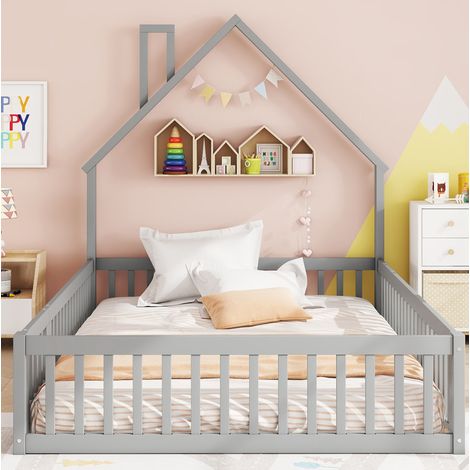 Letto a casetta bambini 140x190 cm con rete a doghe e sponda di sicurezza, a forma di casa, in pino, senza materasso, grigio (1/5)