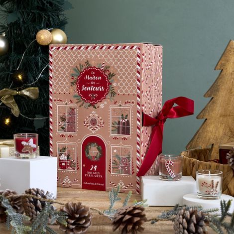 The Home Deco Factory – Calendrier de l'Avent bougies parfumées – 24 senteurs variées – Marron et rouge – Décoration festive pour intérieur (1/5)