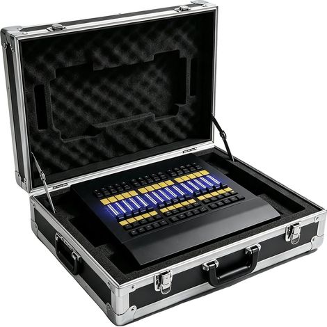 Lichtsteuerpult, DMX512 Steuerung, Kompaktes Design, Fader Wing mit Case (1/2)