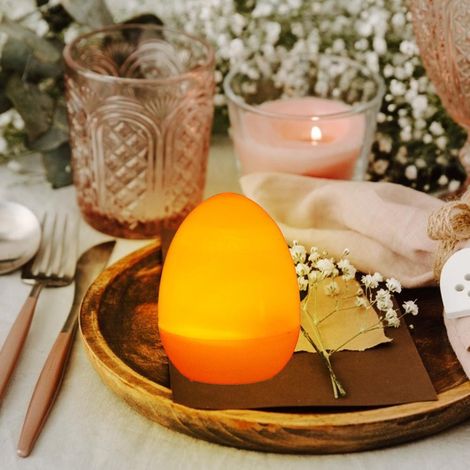 Douze œufs de Pâques lumineux à LED, fonctionnant sur piles, pour décorer votre maison, votre salon et votre jardin à Pâques. (1/5)