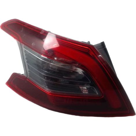 [PRODUIT D'OCCASION] Feu Arriere Gauche  PEUGEOT 308 2011- ♻️ Ref Oe. 9823728680 - Garantie à vie (1/3)