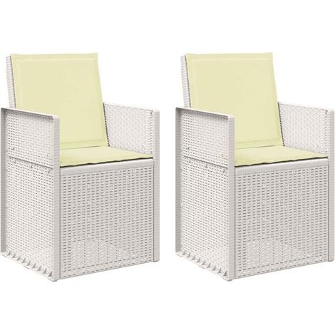 Deux chaises de jardin en polypropylène blanc et beige (1/5)