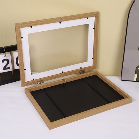 Zwei magnetische Rahmen (15,2 x 20,3 cm) für Kinderzeichnungen.