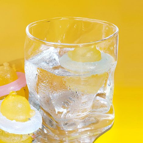 Niedliche kleine gelbe Eiswürfel in Entenform, schnell gefrierend, trendiger Eisstein für Wein, perfekt für den Heimgebrauch, Eiswürfelform für Getränke. (1/4)