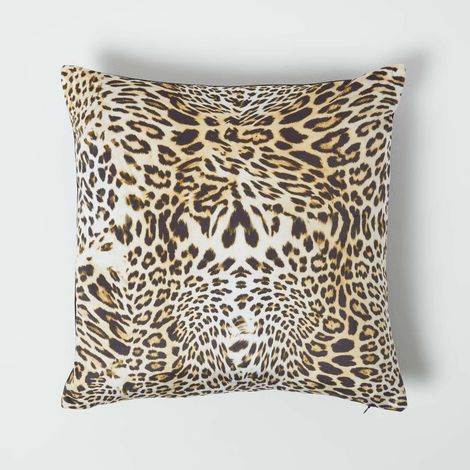 HOMESCAPES Leopard Print Velvet Cushion 46 x 46 cm (1/5)