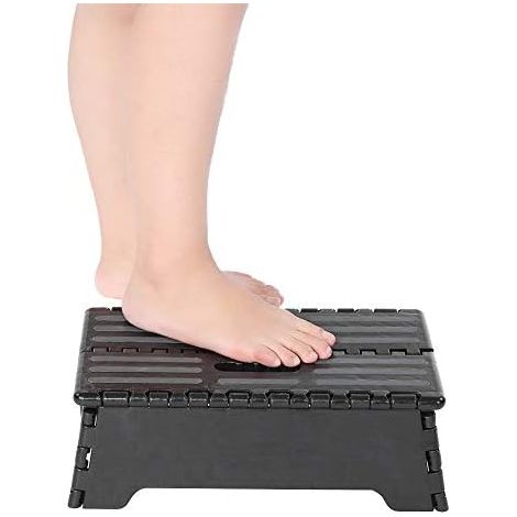 Marchepied Pliable Antidérapant en Plastique avec Poignée de Transport, Capacité 136 kg, Multiusage pour Cuisine Salle de Bain Salon Camping (1/5)