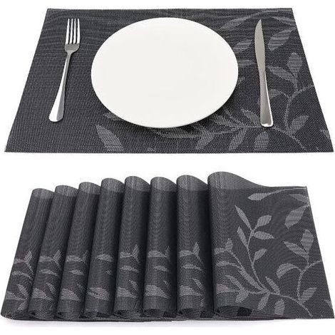 Set mit 8 hitzebeständigen Vinyl-Tischsets (bis 80 °C). Maße: 45 x 30 cm. Leicht zu reinigen und zu verstauen. (1/5)