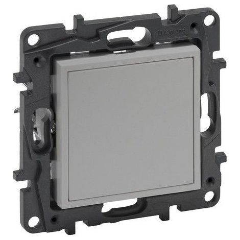 Tapa ciega y adaptador para Mosaic Niloé Step aluminio LEGRAND 864379