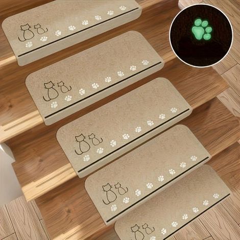 Questo set di due tappetini antiscivolo per scale, che si illuminano al buio, è ideale come elemento decorativo per la casa, ma può essere utilizzato anche come tappeto da gioco per bambini e animali (1/2)
