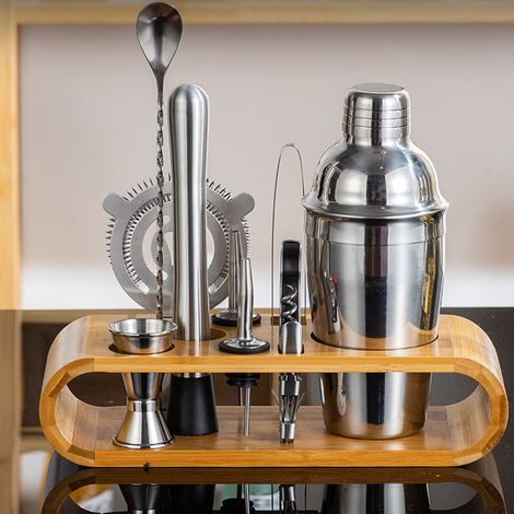 23-teiliges Set inklusive abnehmbarem ovalem Bambusständer, 750-ml-Shaker, Barwerkzeug, Cocktailgläsern aus Edelstahl und einem Mixerset. (1/5)