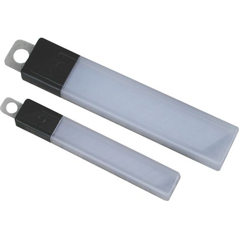 ETUI DE 10 LAMES POUR CUTTER STANDARD GM 18MM FORGES DE MAGNE - 366901