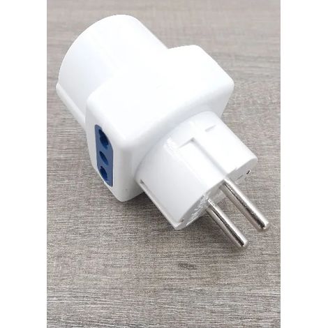 Faeg FG28514. AdattatoreTriplo Schuko 2P+T 10A +2 prese bipasso BIANCA in blister IP20D (1/3)