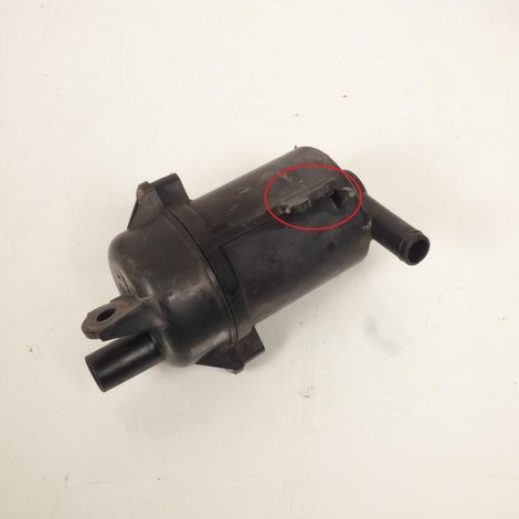 [PRODUIT D'OCCASION] Boite à air origine pour moto Honda 650 NTV deauville 2002-2005 (1/4)