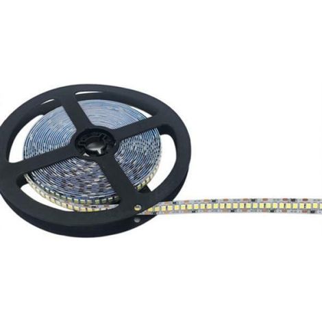 Striscia led 5m smd2835 12v 120w per 5m ip20 240pcs led al metro 6400k